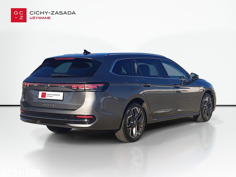 Volkswagen Passat - 5