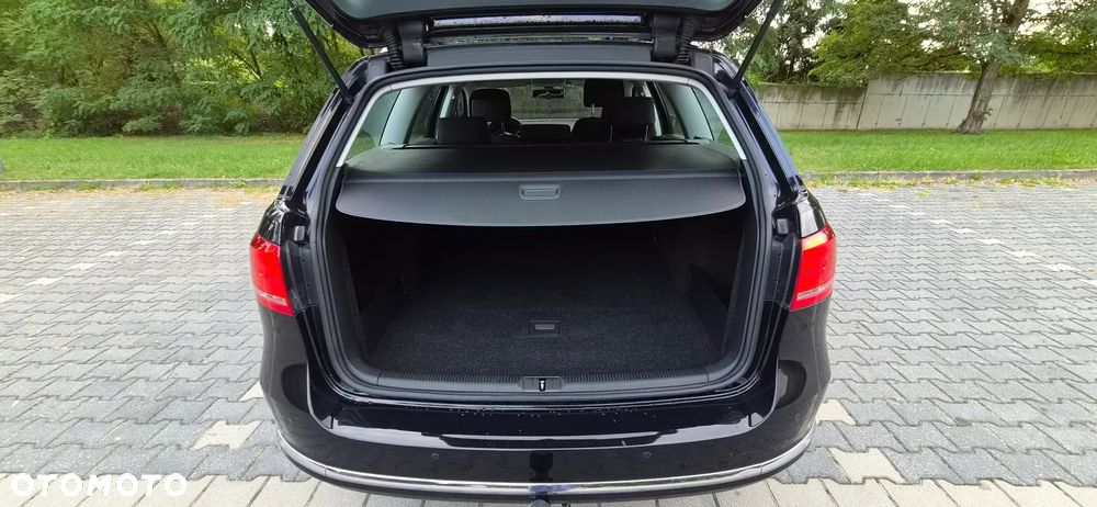 Volkswagen Passat Variant 1.6 TDI DPF BlueMot Comfortline - 20