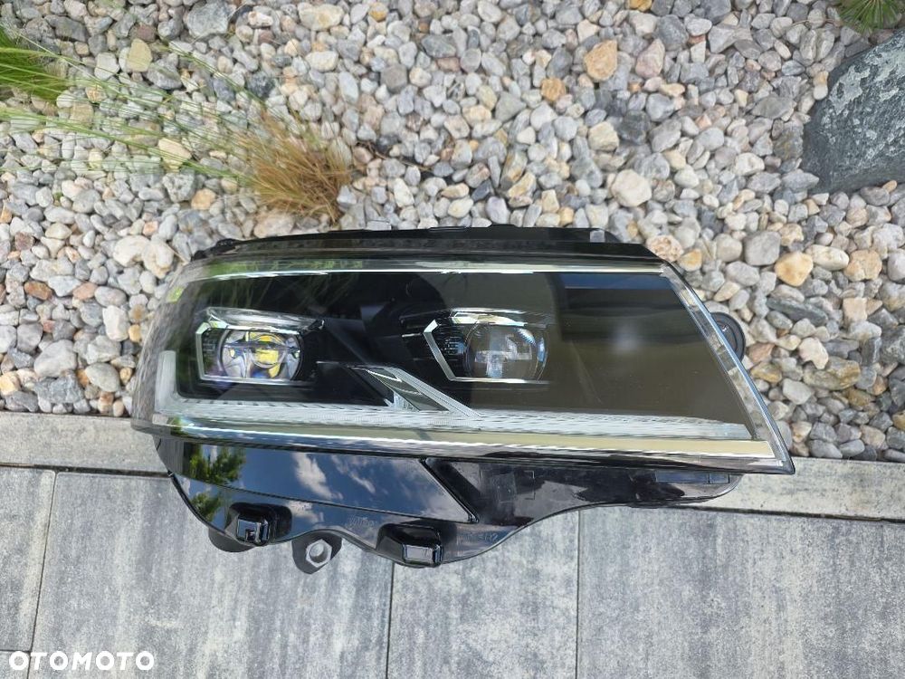 VW T6.1 7L1 LIFT Lampy przód Full Led Matrix IQ Light 7L1941035D 7L1941036E - 9