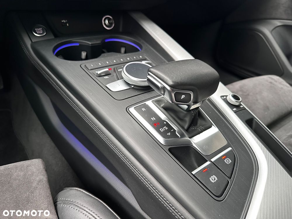 Audi A4 Avant 40 TDI quattro S tronic S line - 21