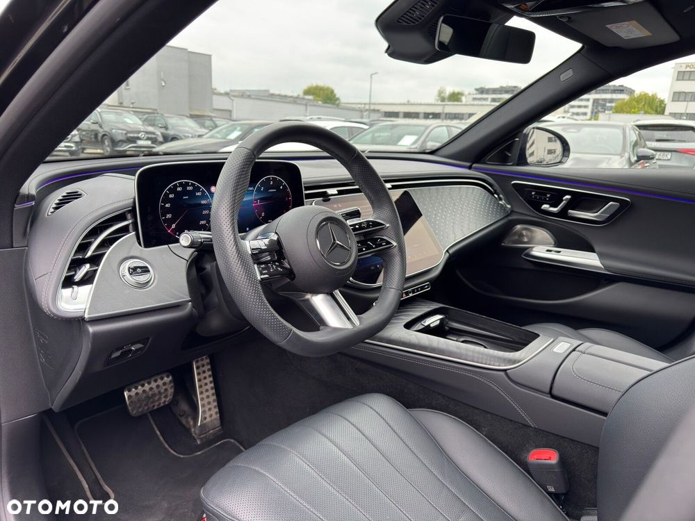 Mercedes-Benz Klasa E 220 d mHEV 4-Matic AMG 9G-Tronic - 18