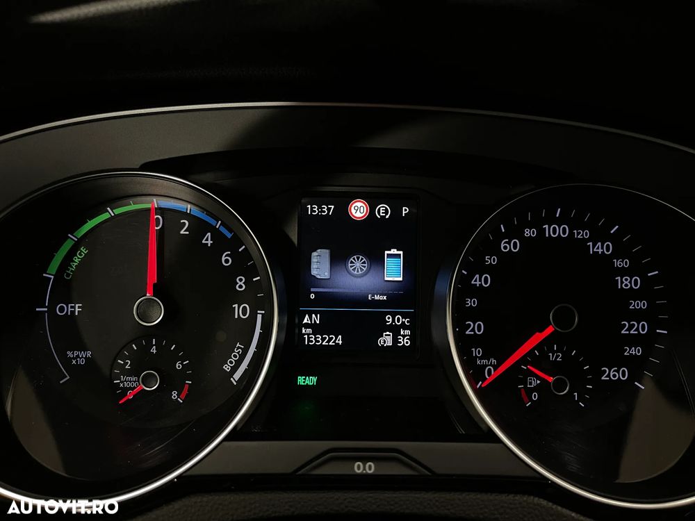 Volkswagen Passat 1.4 TSI DSG GTE - 36