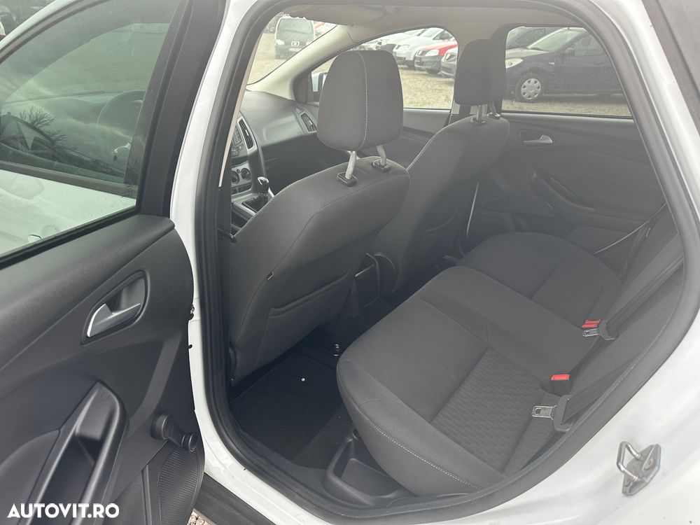 Ford Focus 1.0 EcoBoost Start-Stopp-System TREND - 6