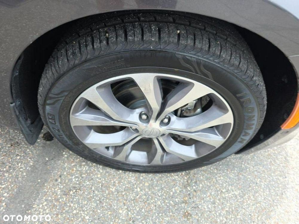 Chrysler Pacifica - 17