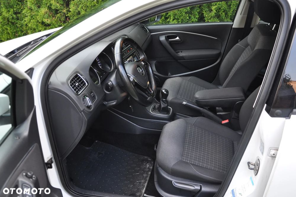 Volkswagen Polo 1.2 TSI BMT Comfortline - 12