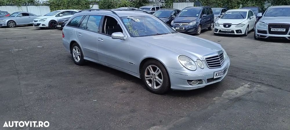 Dezmembrari / Dezmembrez Mercedes Clasa E T-Model (S211) 2.2 CDI 646821 cutie viteze automata cod culoare 775 Iridium Silver - 2