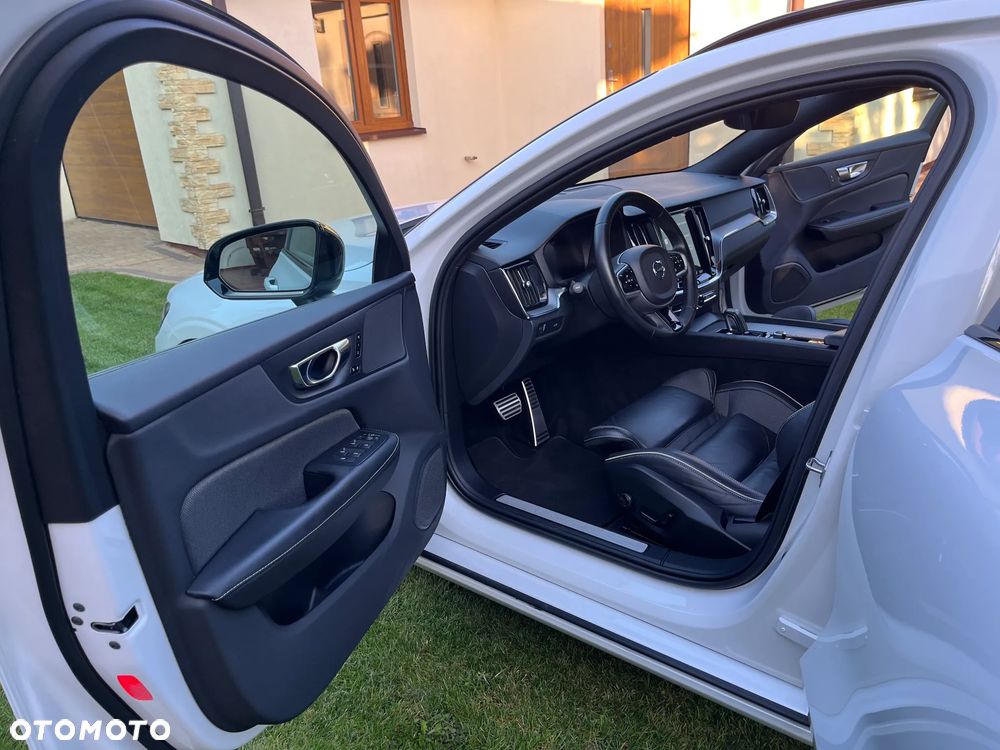 Volvo V60 2021 photo 5
