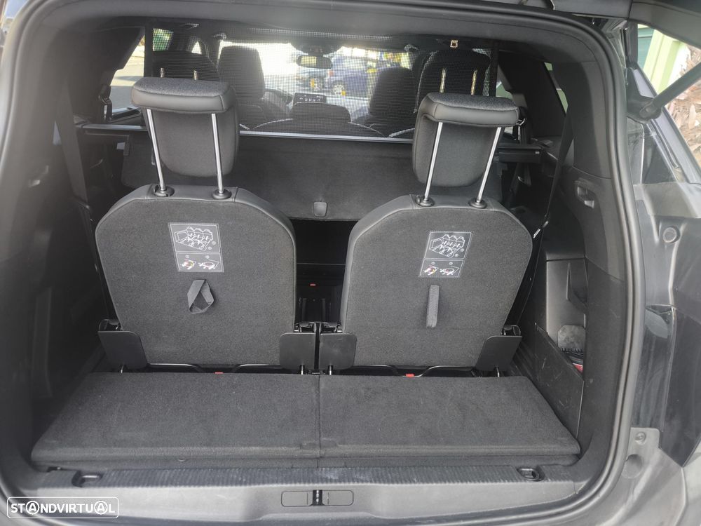 Peugeot 5008 1.5 BlueHDi GT Line J19 EAT8 - 13