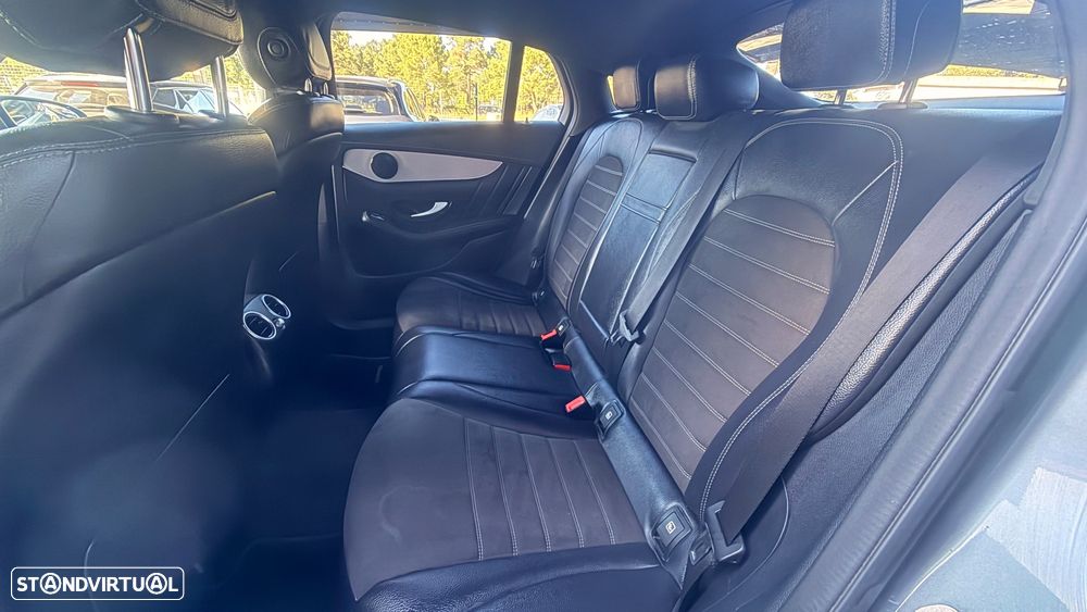 Mercedes-Benz GLC 300 de Coupé 4Matic - 25