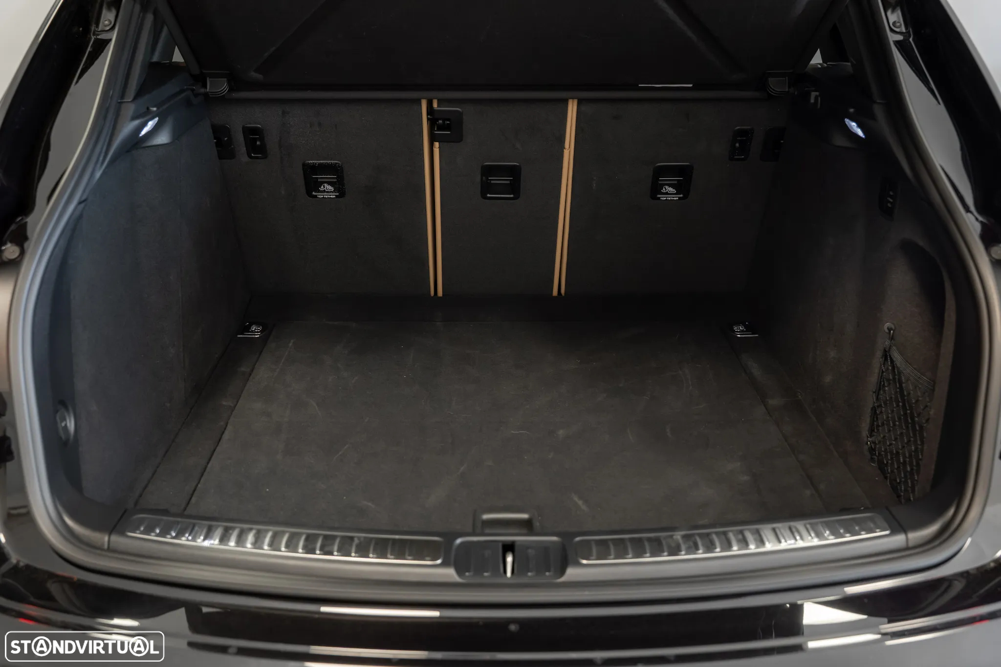 Porsche Macan T - 26