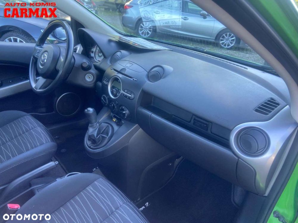 Mazda 2 - 18
