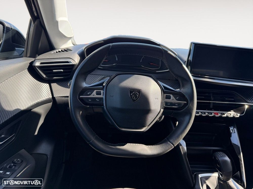Peugeot 208 1.2 PureTech Active - 12