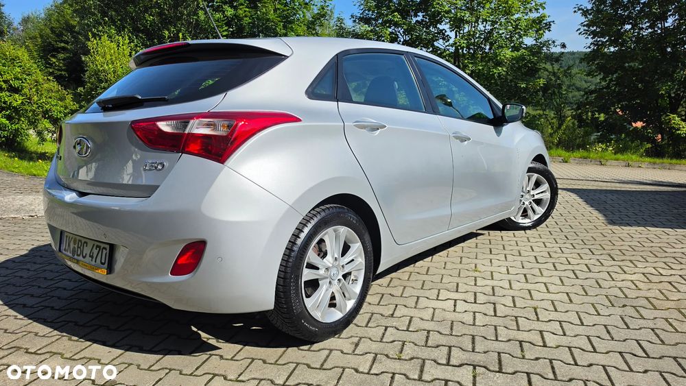 Hyundai i30 1.4 Fifa World Cup Edition - 32