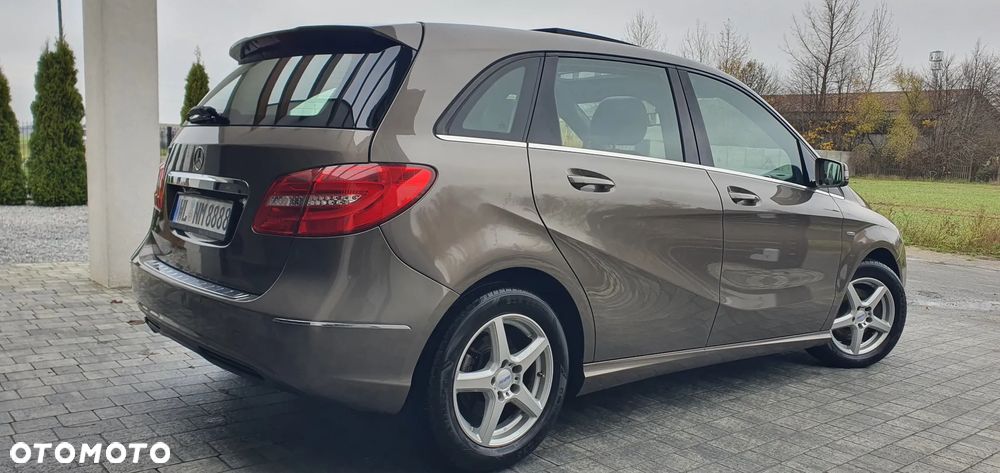 Mercedes-Benz Klasa B 200 (BlueEFFICIENCY) - 19