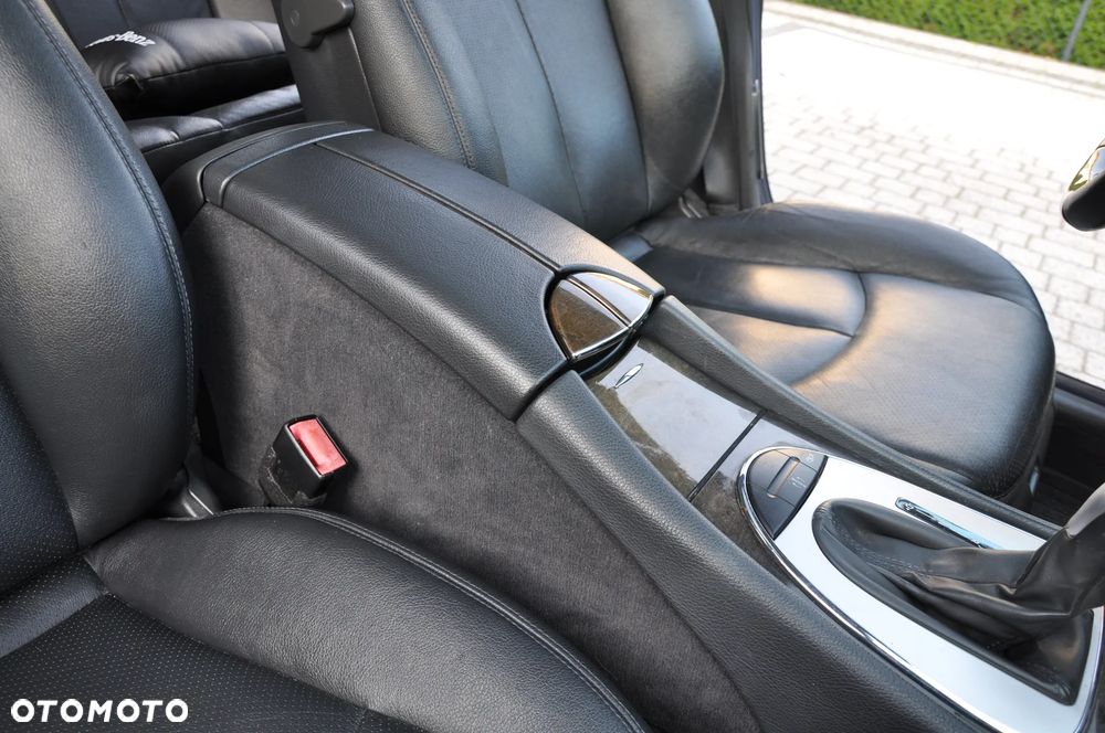 Mercedes-Benz Klasa E 500 Avantgarde - 17