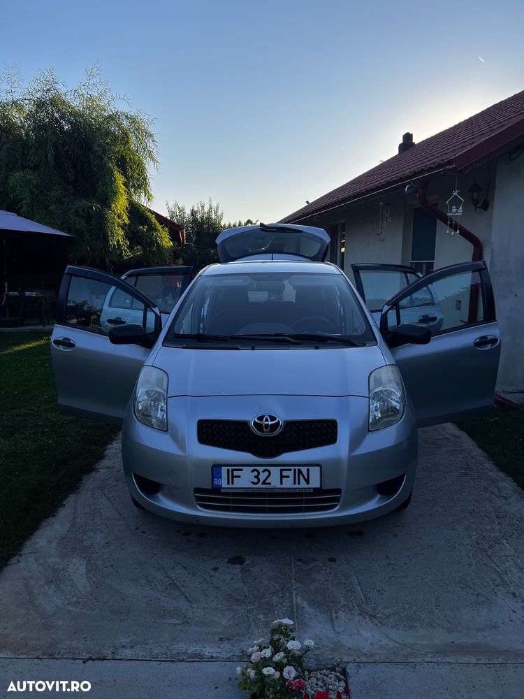 Toyota Yaris 1.0 Terra - 4
