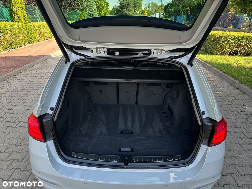 BMW Seria 3 - 33