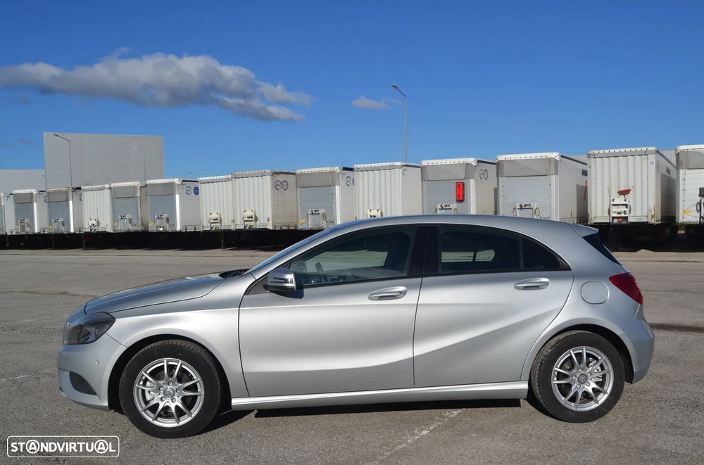 Mercedes-Benz A 180 CDI (BlueEFFICIENCY) - 3