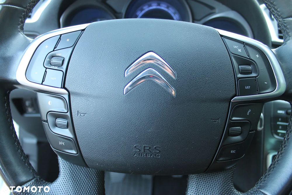 Citroën C4 VTi 120 Exclusive - 16