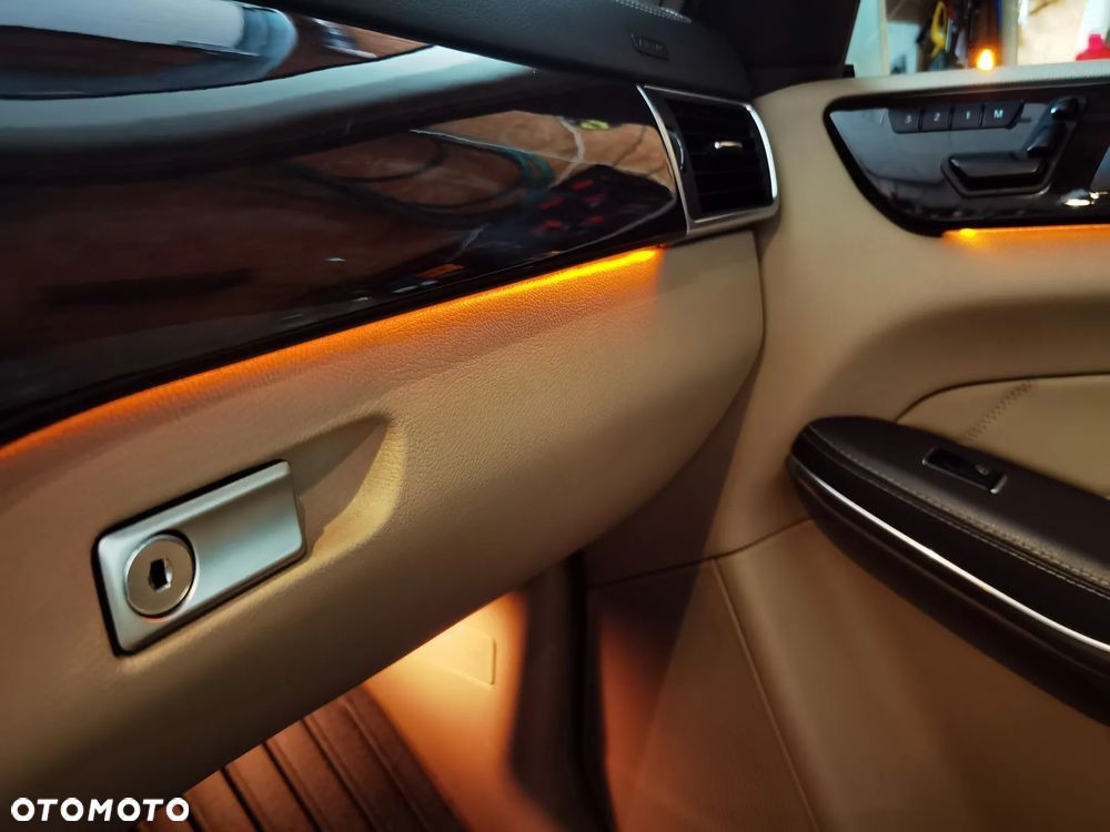 Mercedes-Benz GL 500 4Matic (BlueEFFICIENCY) 7G-TRONIC - 26