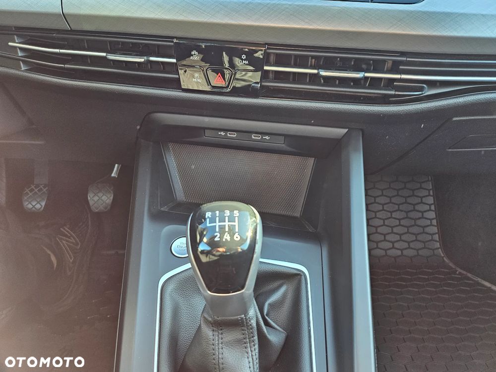 Volkswagen Golf VIII 2.0 TDI Life - 13