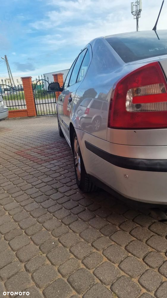 Skoda Octavia 1.6 - 6