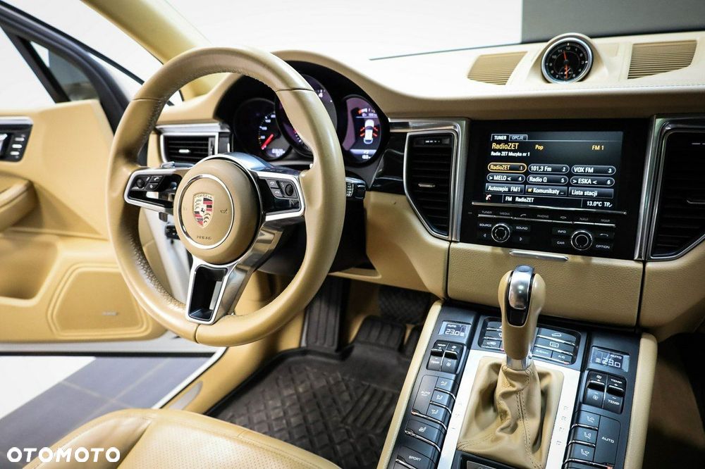 Porsche Macan - 26