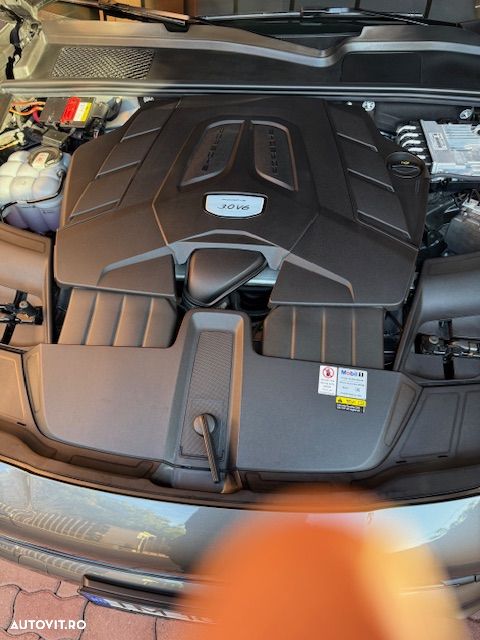 Porsche Cayenne - 12