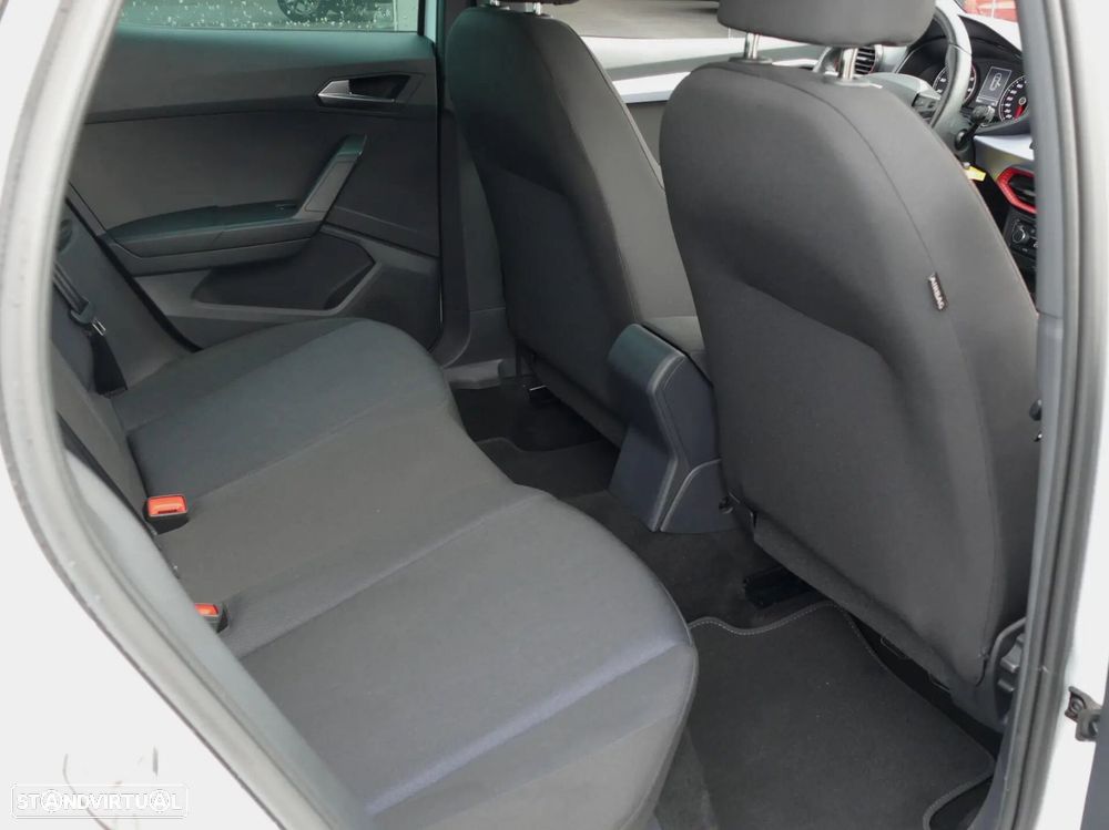 SEAT Arona 1.0 TSI FR - 33