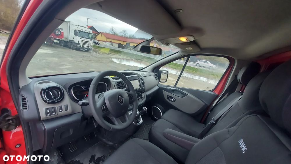 Renault TRAFIC - 7