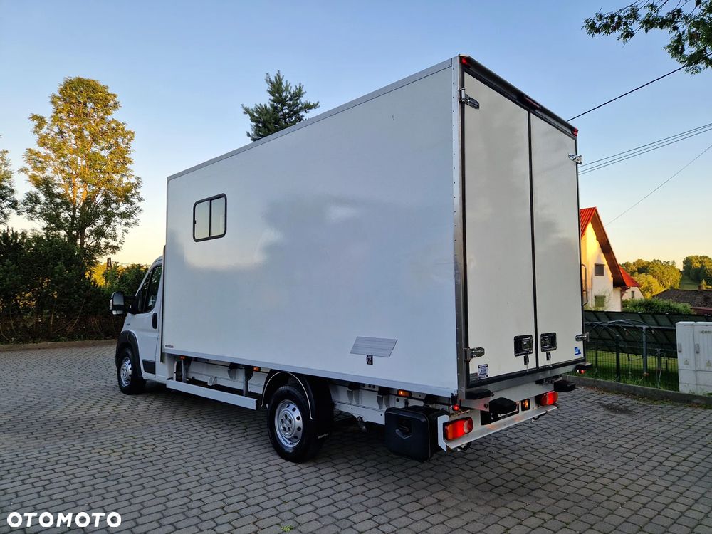 Fiat Ducato Kamper Van 2X Akumulator Webasto Łóżko - 4