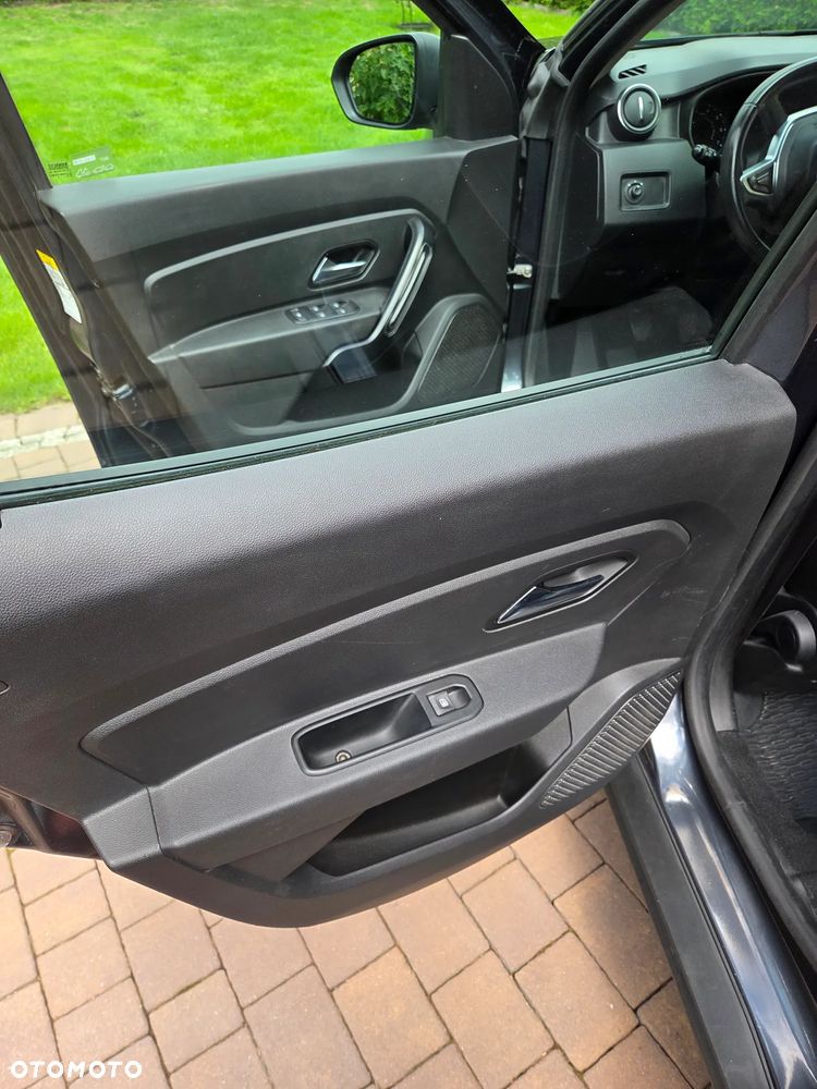 Dacia Duster 1.6 SCe Laureate S&S - 21