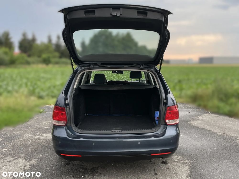 Volkswagen Golf 1.9 TDI DPF Comfortline - 8