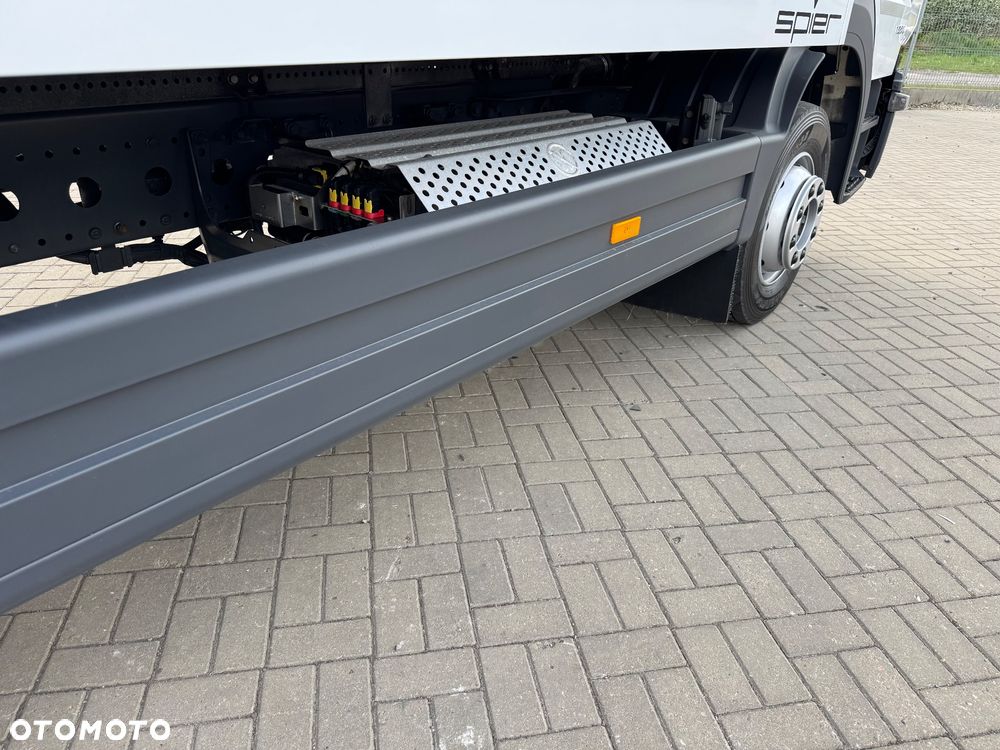 Mercedes-Benz ATEGO - 25