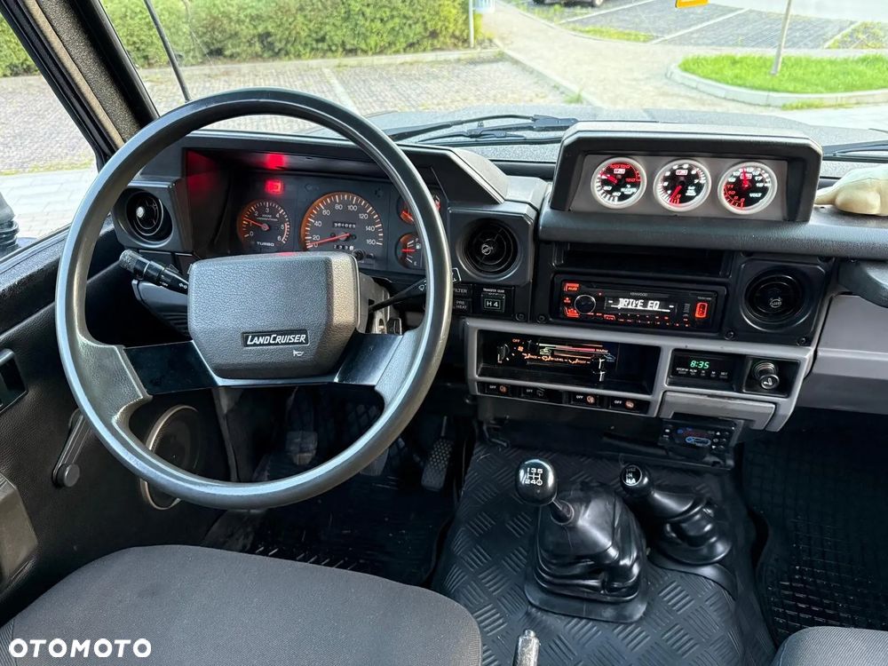 Toyota Land Cruiser LJ70 Turbo - 22