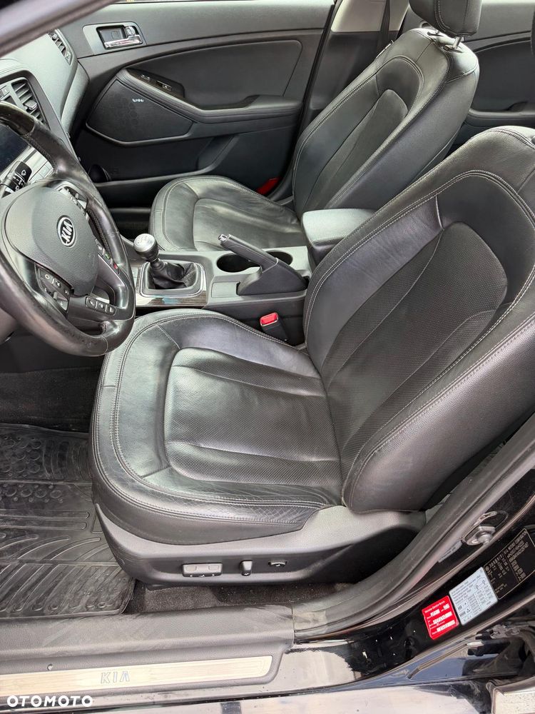 Kia Optima 1.7 CRDI EcoDynamics Edition 7 - 16