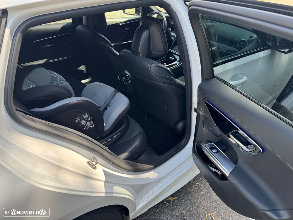 Mercedes-Benz C 300 e AMG Line - 17