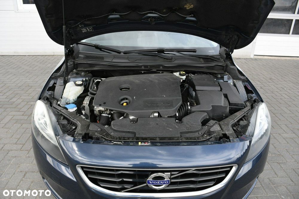 Volvo V40 D2 - 39