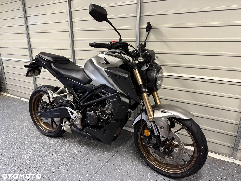 Honda CB - 2