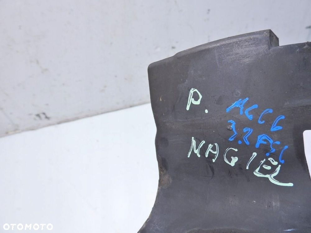 OSŁONA MAGLOWNICY PRAWA AUDI A6 C6 3.2 FSI 4F0864310B - 2