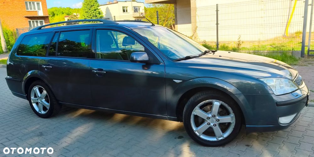 Ford Mondeo 1.8 Titanium X - 12