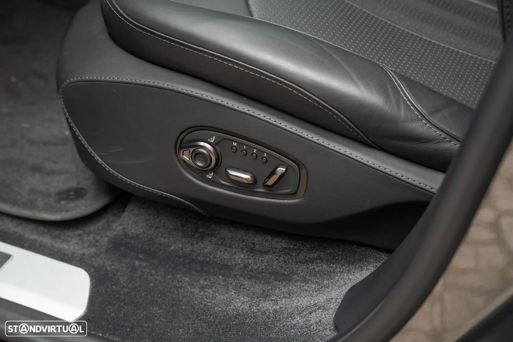 Aston Martin DBX 707 - 20