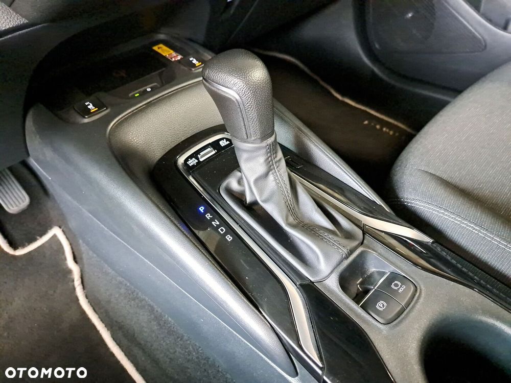 Toyota Corolla 1.8 Hybrid Comfort - 28