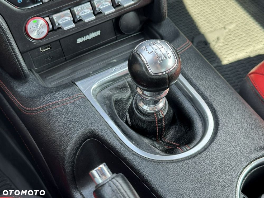 Ford Mustang - 33