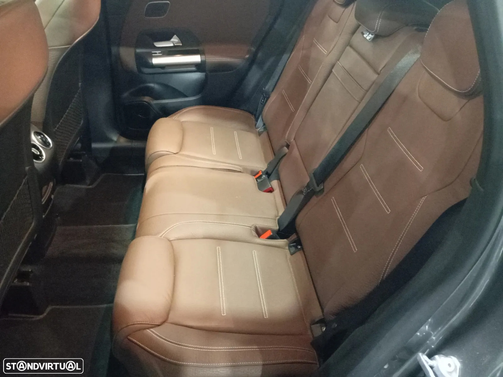 Mercedes-Benz GLA 250 e AMG Line - 15