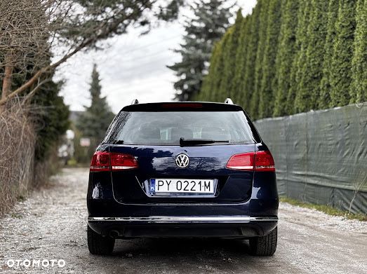 Volkswagen Passat - 4