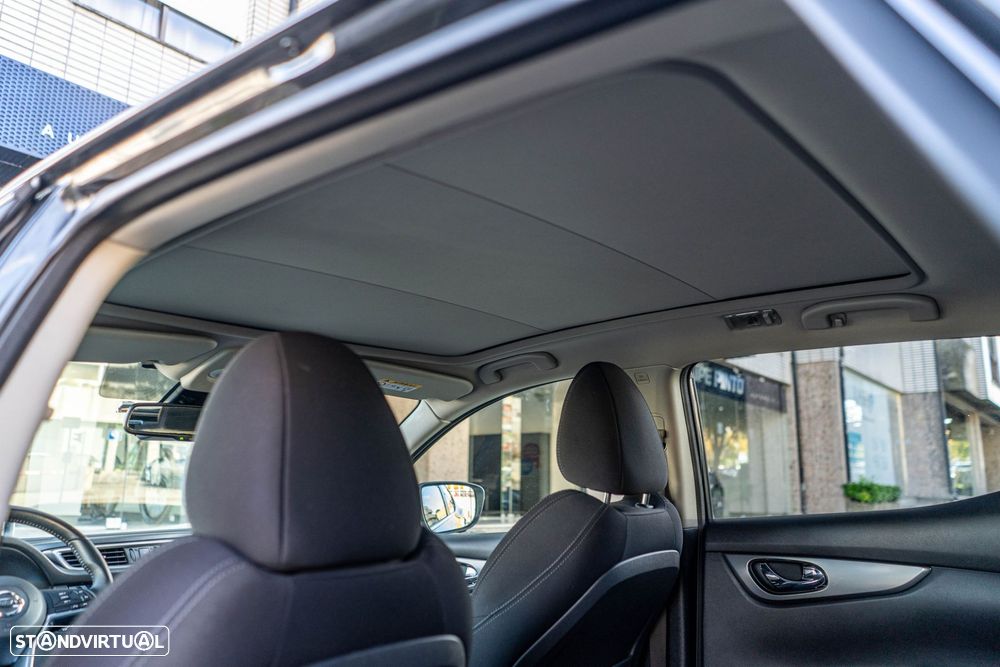 Nissan Qashqai 1.2 DIG-T N-Connecta 18 - 42