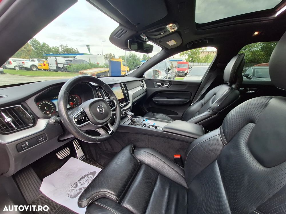 Volvo XC 60 D5 AWD R-Design - 16
