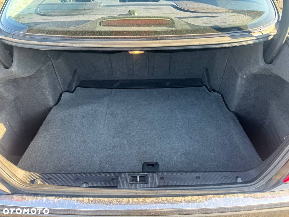 Mercedes-Benz Klasa E - 15