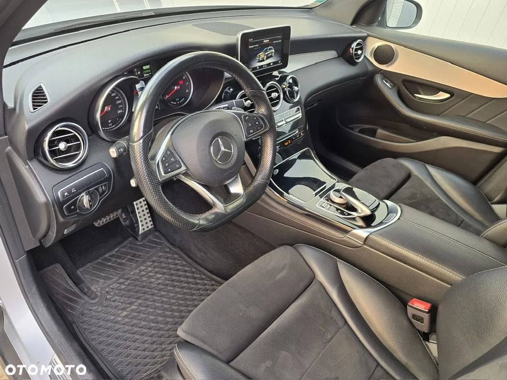 Mercedes-Benz GLC 300 e 4-Matic - 14